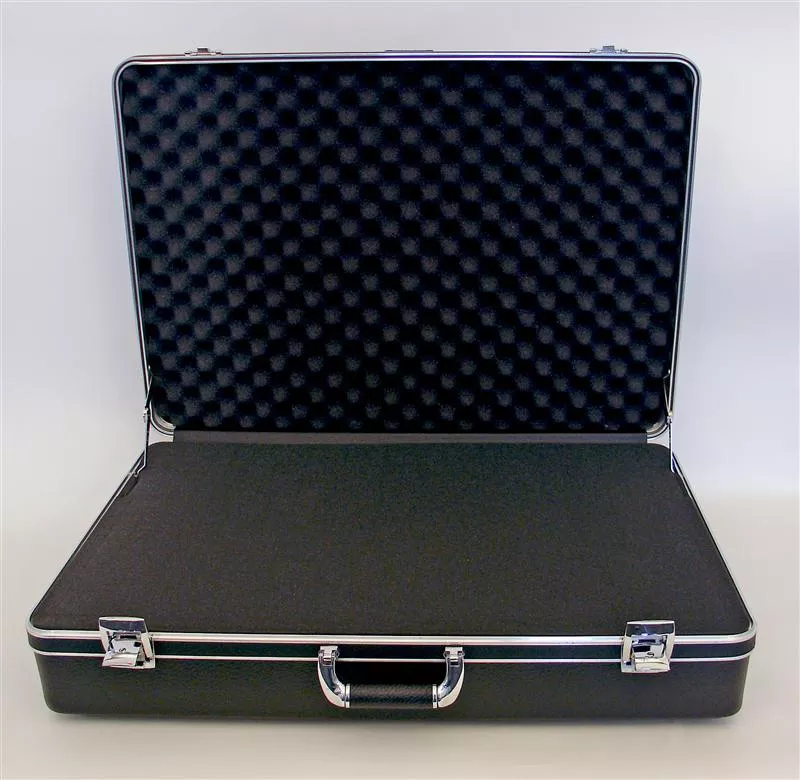 282007 Heavy-Duty Polyethylene Case
