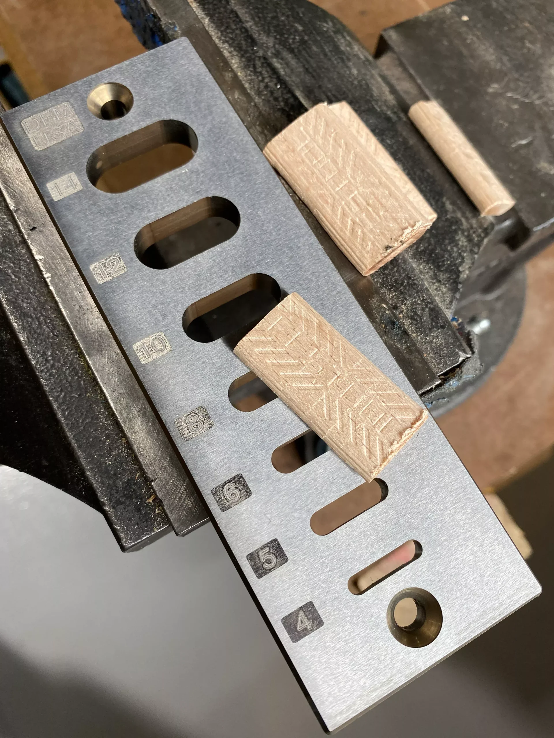 A2 Domino Trim Plate compatible with Festool Joiner Tenons