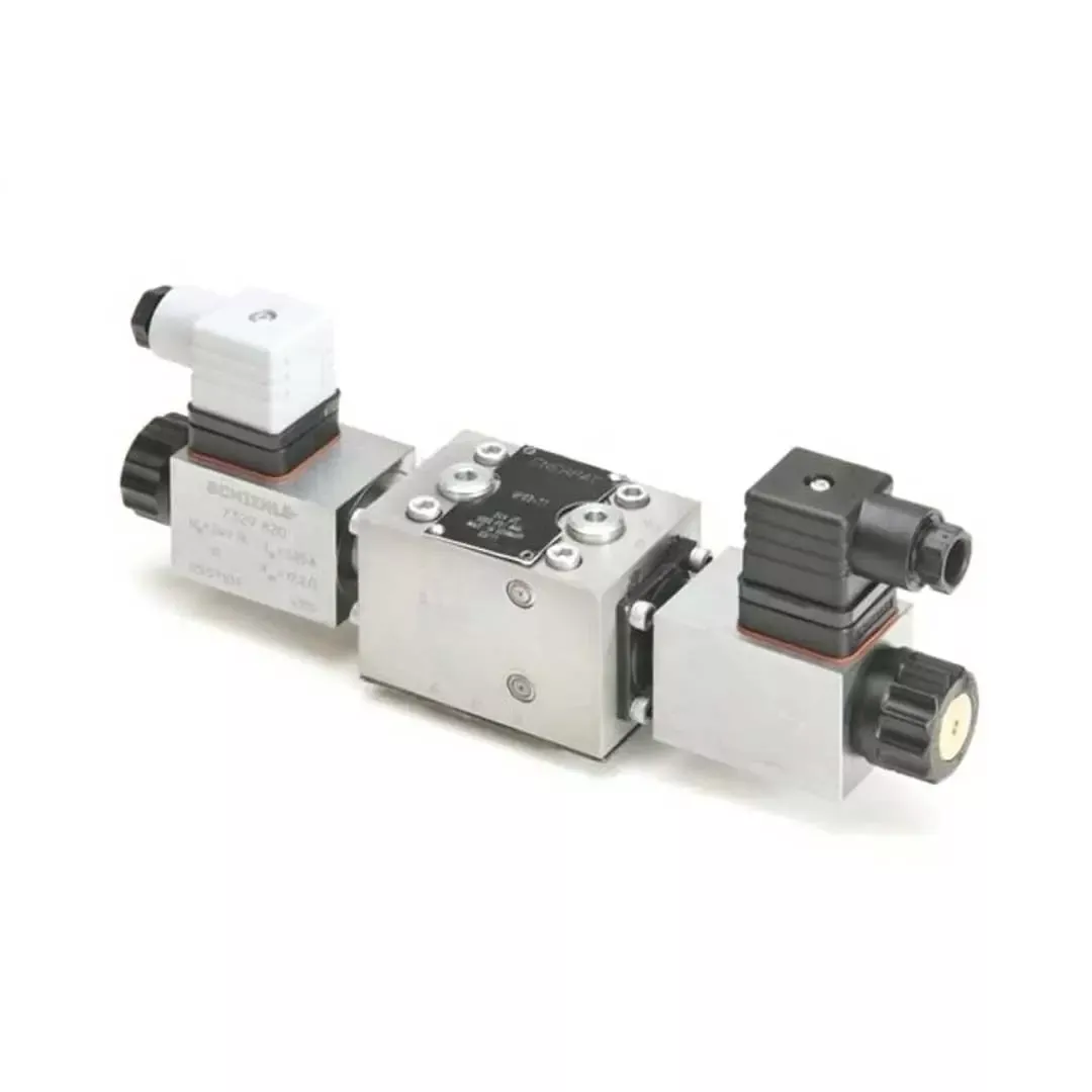 Enerpac 4-way, 3-position, 24 VDC Solenoid Poppet Valve VP0311