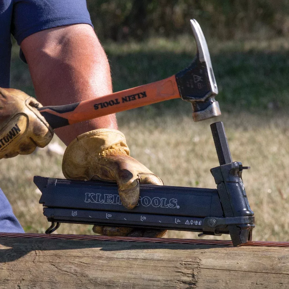 Klein Tools Utility Staple Starter