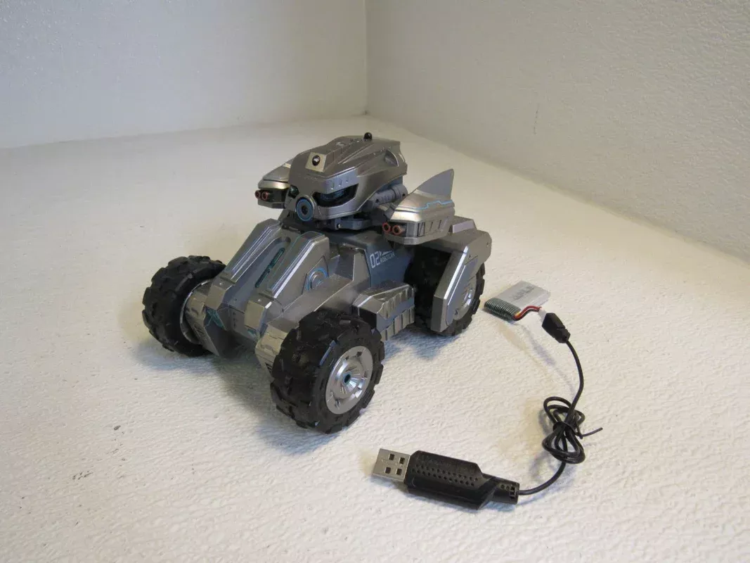 Ximpatico Scout Robot Car Mech Warrior WIFI Gray/Black App Control Night Vision — Used